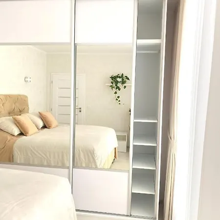 Eleganz - Exclusive Near The Center With Free Private Parking *