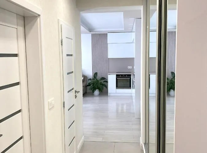 Eleganz - Exclusive Near The Center With Free Private Parking Apartment